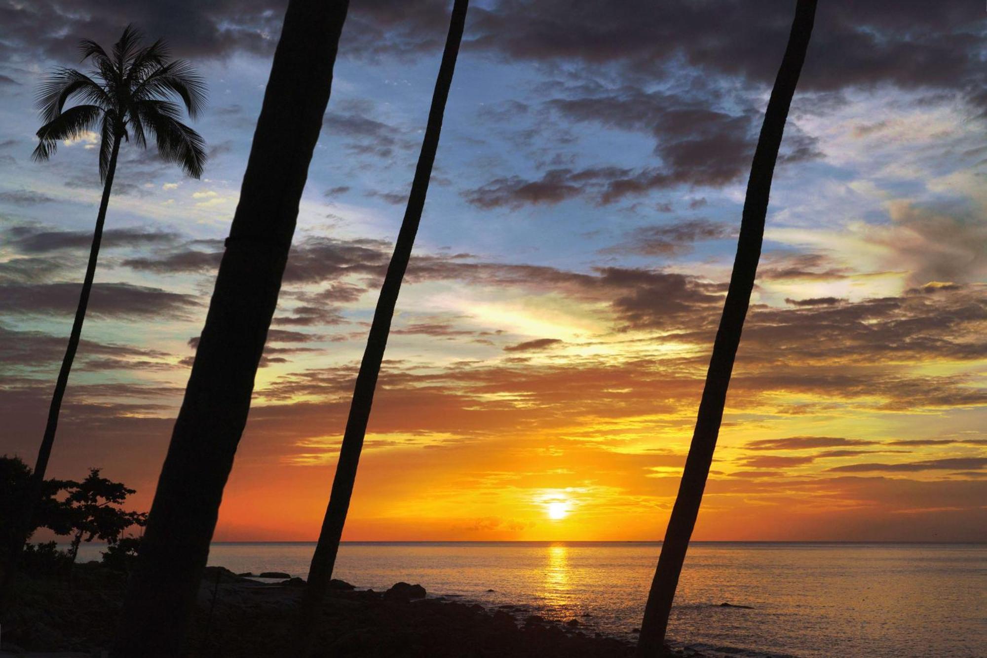 Hotel Hyatt Regency Koh Samui Chaweng  Exterior foto Sunset at the beach